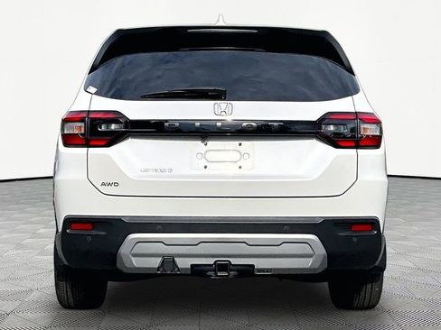 Used 2025 Honda Pilot EX-L image 7