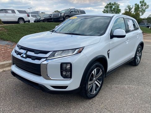 Used 2024 Mitsubishi Outlander Sport LE image 2