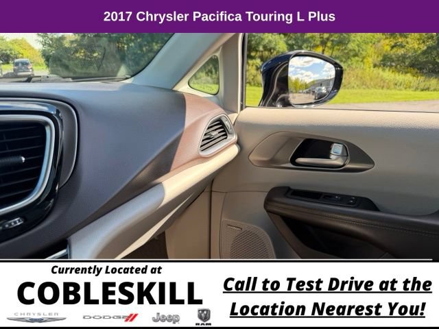 Used 2017 Chrysler Pacifica Touring-L Plus FWD image 24