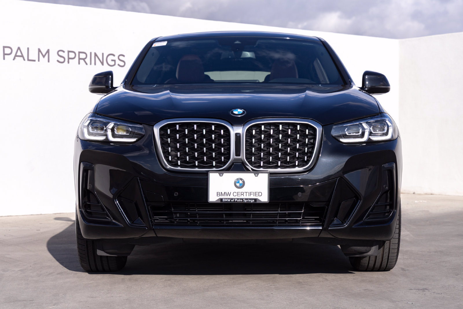 Certified 2024 BMW X4 xDrive30i w/ M Sport Package AWD/4WD image 4