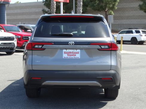 New 2026 Toyota Grand Highlander Platinum AWD/4WD image 6