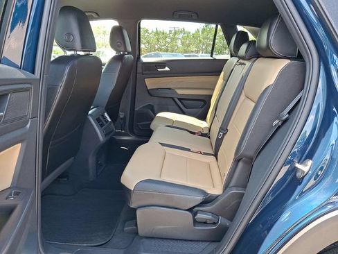 Used 2023 Volkswagen Atlas Cross Sport SE AWD/4WD image 10