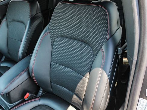 Used 2025 Ford Escape ST-Line w/ Equipment Group 301A image 27