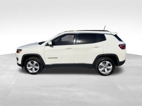 Used 2018 Jeep Compass Latitude w/ Safe & Security Group image 4