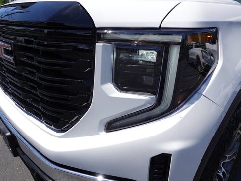 Used 2023 GMC Sierra 1500 Pro w/ Convenience Package AWD/4WD image 54