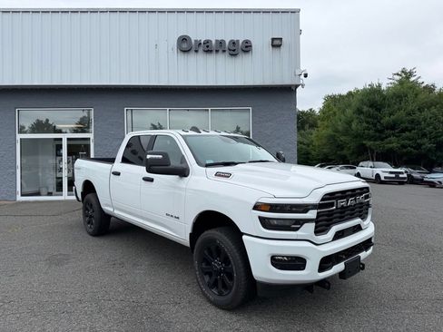 Used 2025 RAM 2500 Big Horn AWD/4WD image 7