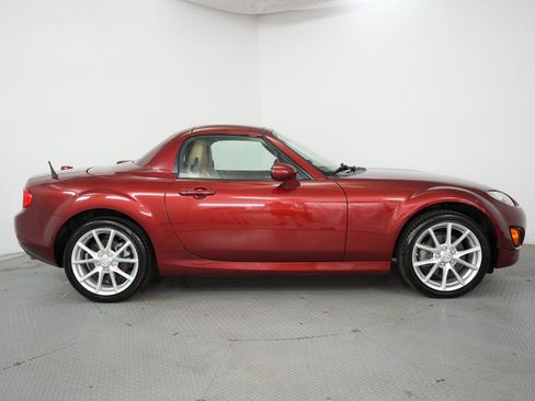 Used 2011 MAZDA MX-5 Miata Grand Touring w/ Premium Pkg image 5