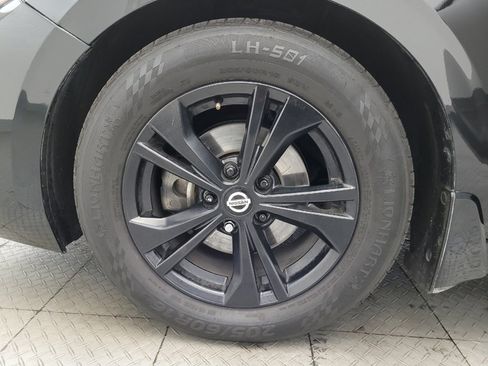 Used 2023 Nissan Sentra SV w/ All-Weather Package image 31