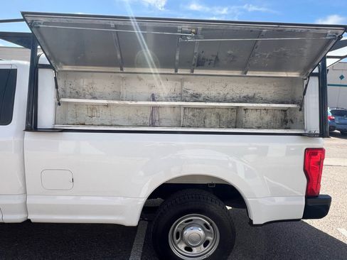 Used 2018 Ford F250 XL w/ Power Equipment Group RWD image 16