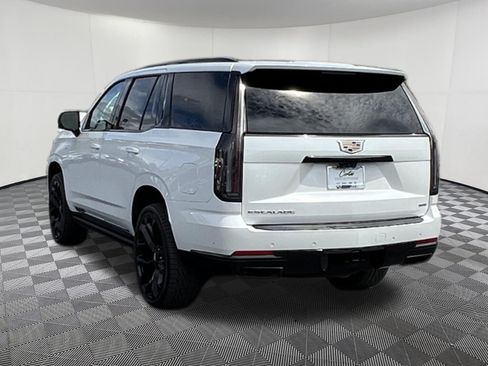 Used 2025 Cadillac Escalade Sport Platinum AWD/4WD image 4