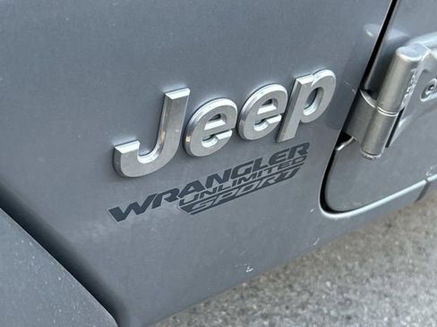 Used 2020 Jeep Wrangler Unlimited Sport S image 9