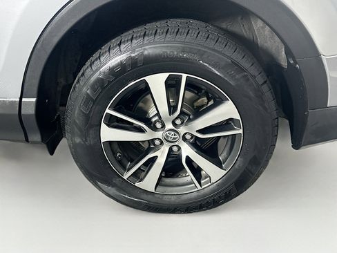 Used 2018 Toyota RAV4 XLE image 11