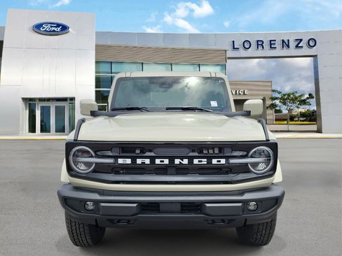 New 2026 Ford Bronco Outer Banks AWD/4WD image 2