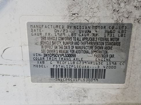 Used 2023 Nissan Kicks SV image 16