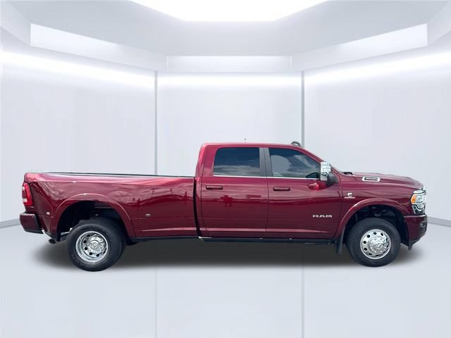 Used 2024 RAM 3500 Limited w/ Towing Technology Group AWD/4WD image 14