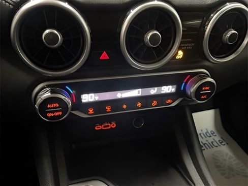 Used 2021 Nissan Sentra SV image 24