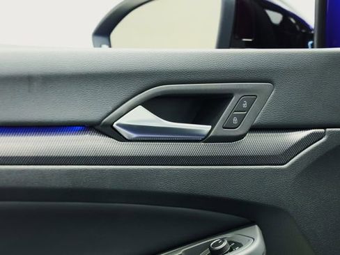 New 2026 Volkswagen Golf image 39