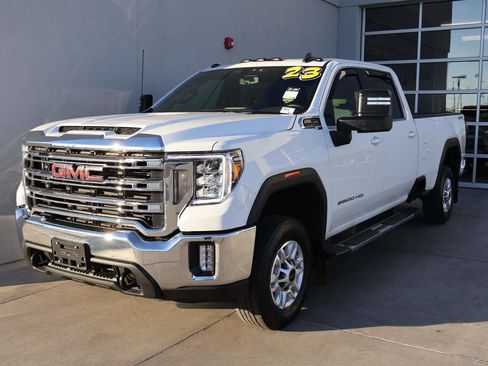 Used 2023 GMC Sierra 2500 SLE w/ SLE Convenience Package image 1