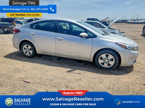 Used 2017 Kia Forte LX FWD image 5