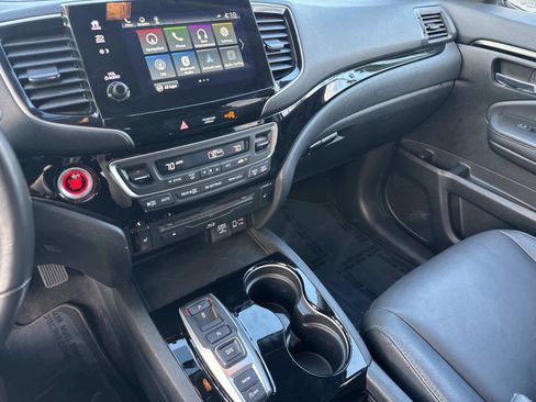 Used 2022 Honda Pilot Touring image 24