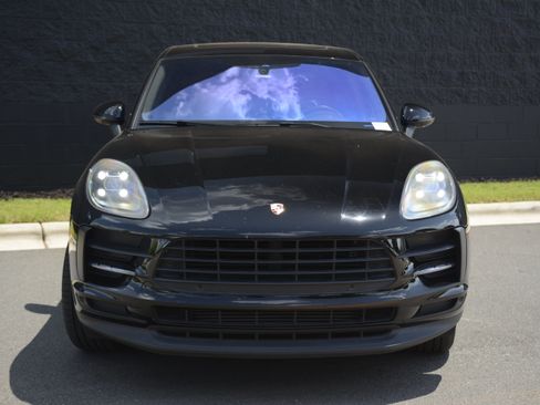 Certified 2019 Porsche Macan AWD/4WD image 10