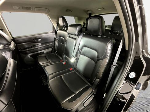 Used 2024 Nissan Pathfinder SL AWD/4WD image 21