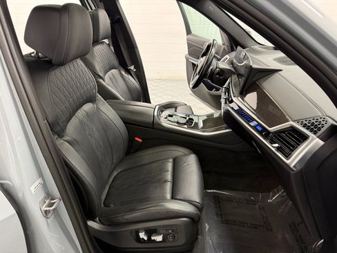 Used 2024 BMW X5 M60i AWD/4WD image 19