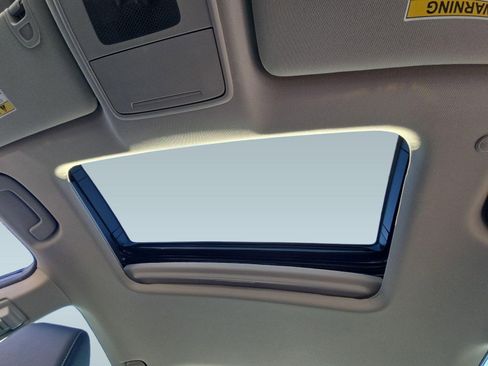 Used 2025 Honda Accord Touring image 16