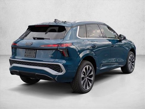 New 2026 Audi Q3 quattro 2.0T image 6