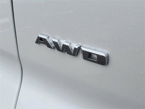 Used 2019 Cadillac XT4 Premium Luxury w/ LPO, Midnight Sport Package image 8