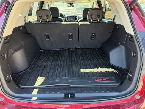 Used 2018 GMC Terrain Denali w/ Advanced Safety Package image 27