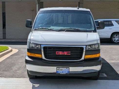 Used 2024 GMC Savana 2500 w/ Driver Convenience Package image 2