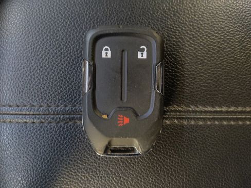 Used 2024 GMC Terrain SLE AWD/4WD image 32