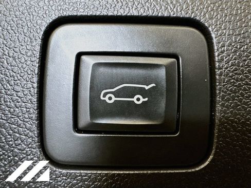 Used 2021 Buick Encore GX Essence w/ Advanced Technology Package AWD/4WD image 29
