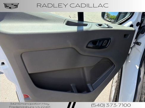 Used 2024 Ford Transit 250 Low Roof w/ Exterior Upgrade Package RWD image 4