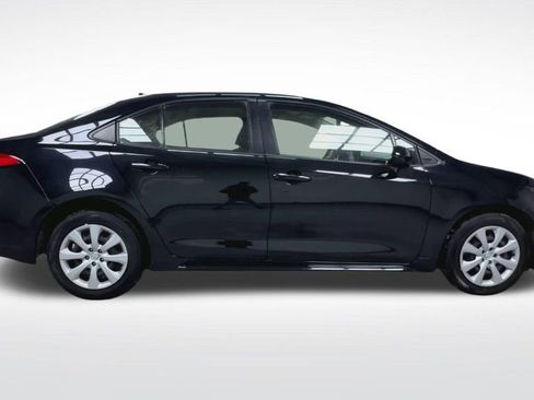 Certified 2023 Toyota Corolla LE image 10