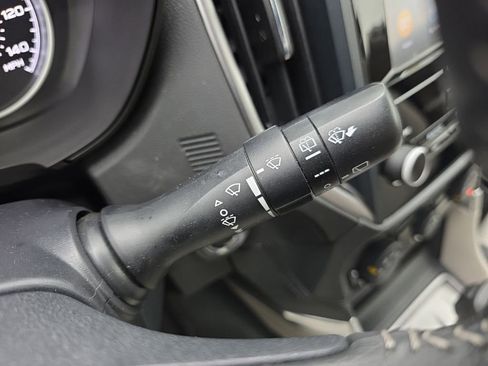 Used 2024 Subaru Forester Premium AWD/4WD image 27