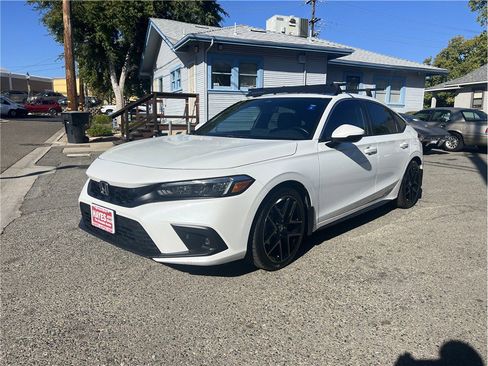 Used 2022 Honda Civic Sport Touring image 3