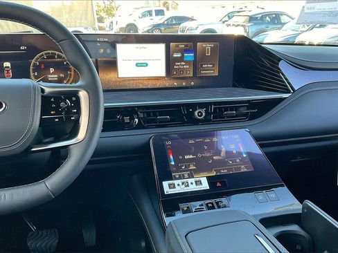 New 2026 INFINITI QX80 Autograph w/ Premium Cargo Package image 6