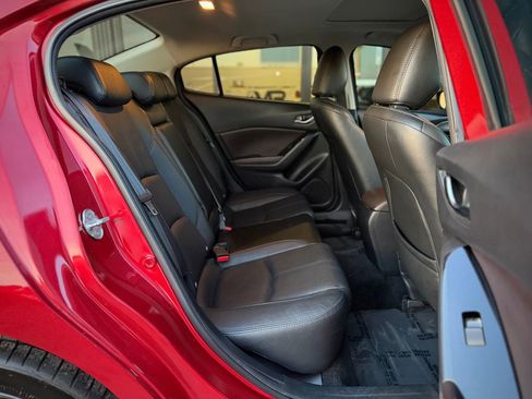 Used 2018 MAZDA MAZDA3 Grand Touring w/ Premium Equipment Package image 22