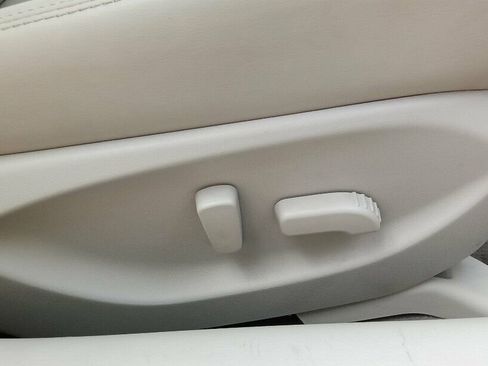 Used 2017 INFINITI Q50 3.0t Premium w/ 3.0T Premium Plus Package image 12