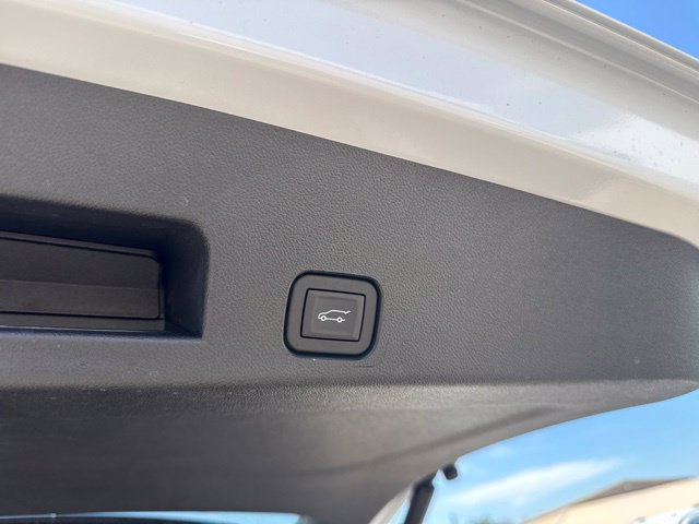 Used 2026 Chevrolet Traverse Z71 AWD/4WD image 41