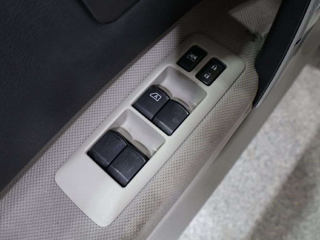 Used 2008 Nissan Rogue SL w/ Moonroof Pkg FWD image 22
