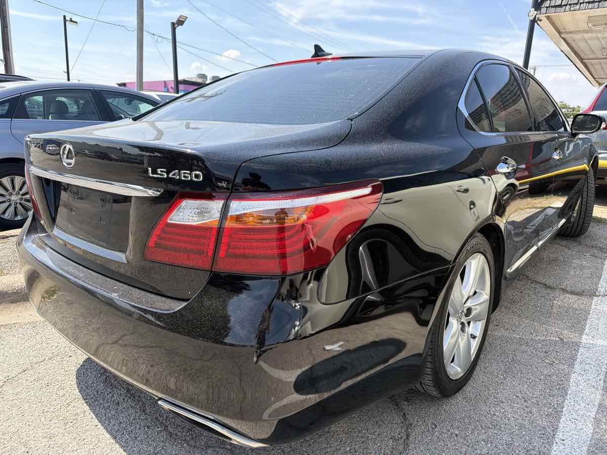 Used 2011 Lexus LS 460 w/ Luxury Value Edition RWD image 3