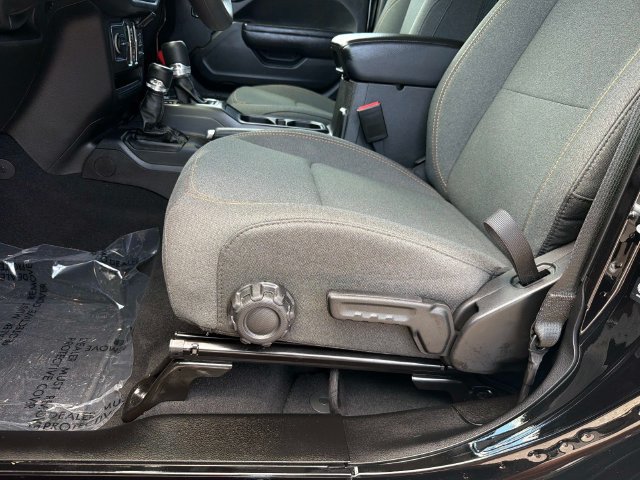 New 2026 Jeep Gladiator Sport AWD/4WD image 18