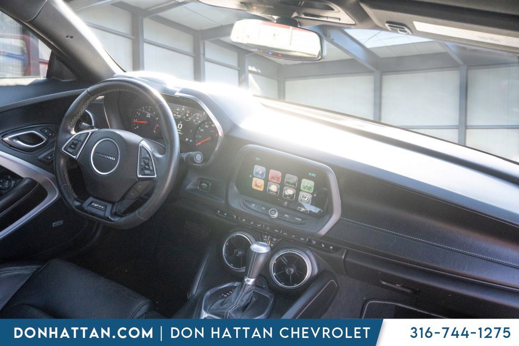 Used 2017 Chevrolet Camaro LT RWD image 22