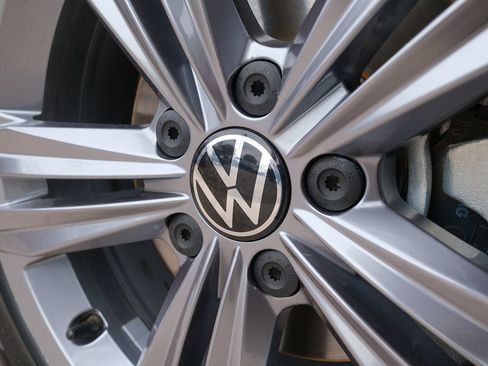 Used 2022 Volkswagen Jetta SE FWD image 43
