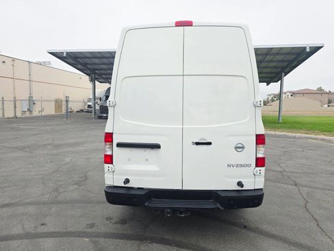 Used 2017 Nissan NV 2500 SV w/ Technology Package image 7