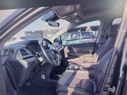 Used 2020 Honda Odyssey EX-L image 3