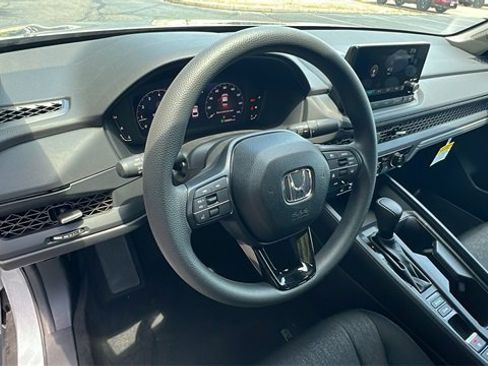New 2025 Honda Accord SE image 31